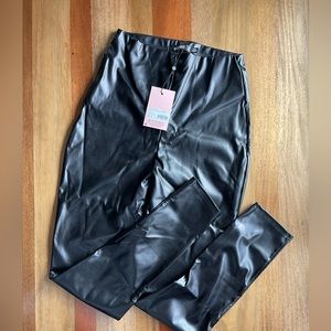 NWT Black Faux Leather Missguided Leggings US 6 medium size